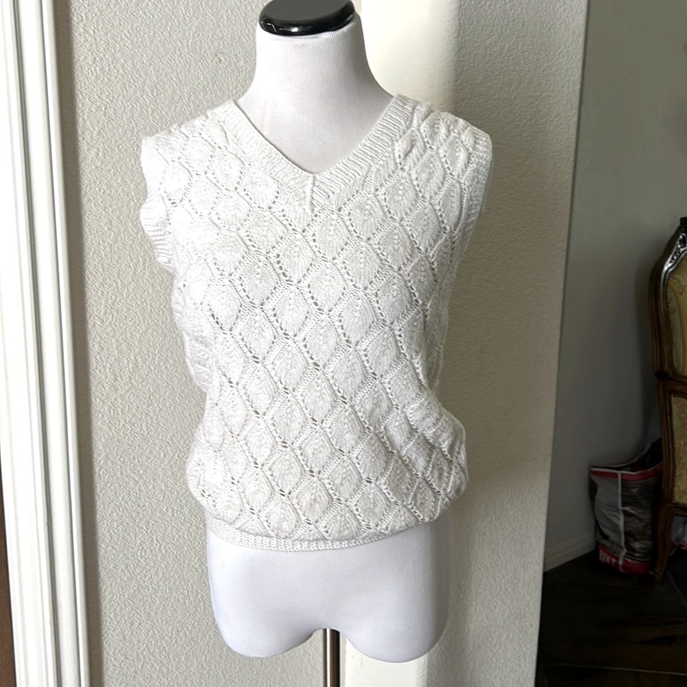 Vintage Women Sweater Vest Academia Crochet Small Coastal Beach VNeck Windowpane